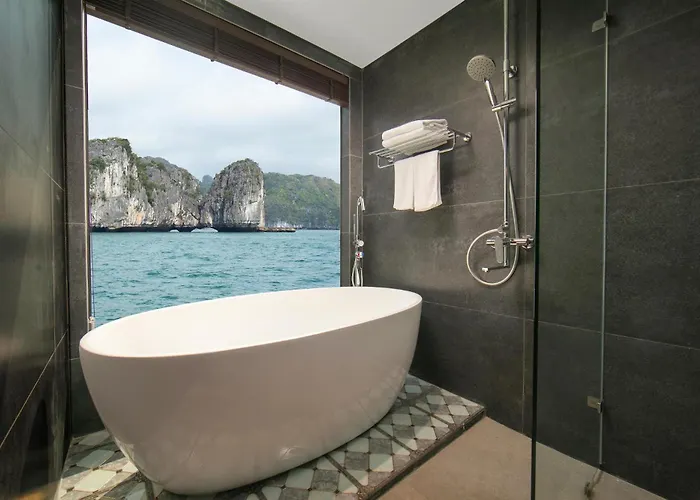  Lumiere Cruise - Illuminating The Art Of Cruising Ha Long