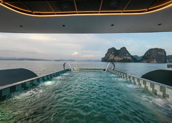 Lumiere Cruise - Illuminating The Art Of Cruising 5* Ha Long