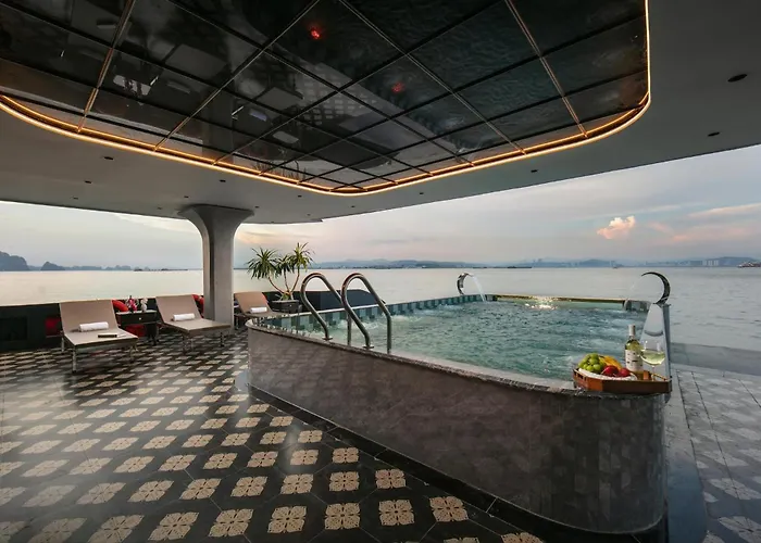  Lumiere Cruise - Illuminating The Art Of Cruising 5*