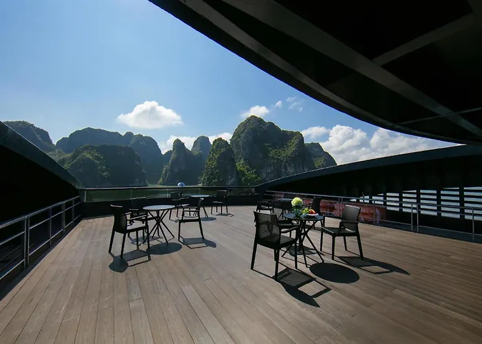  Lumiere Cruise - Illuminating The Art Of Cruising Ha Long