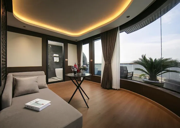  Lumiere Cruise - Illuminating The Art Of Cruising Ha Long