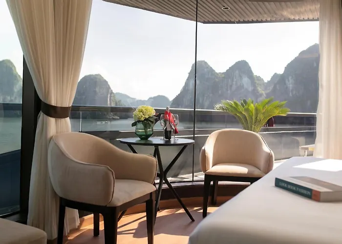 Lumiere Cruise - Illuminating The Art Of Cruising 5*