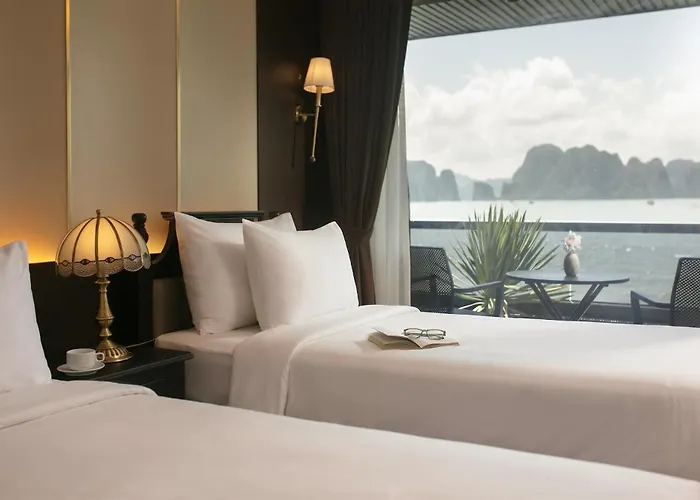  Lumiere Cruise - Illuminating The Art Of Cruising 5*