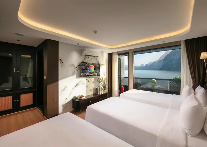 Lumiere Cruise - Illuminating The Art Of Cruising 5*